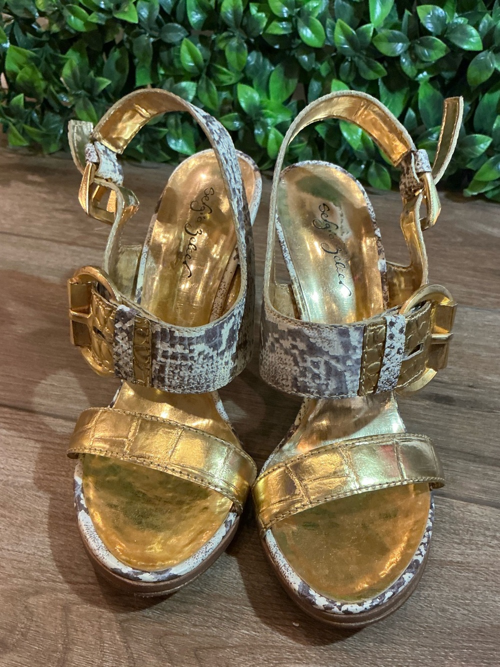 Sergio Zelcer Gold Snakeskin Strappy Stiletto Heels Size 7